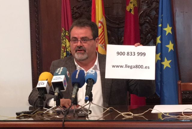 El PSOE informa a los usuarios de televisión que las 'interferencias' por el 4G se solucionan de forma gratuita llamando al 900 833 999
