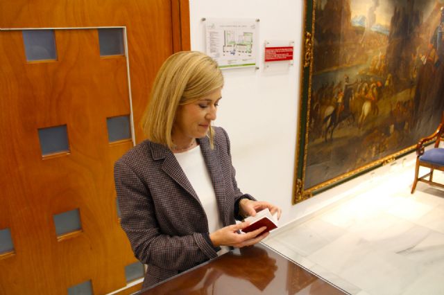 169 lorquinos rubricarán la Constitución de 1978 que ha editado el Ayuntamiento para conmemorar el 45 aniversario de la Carta Magna