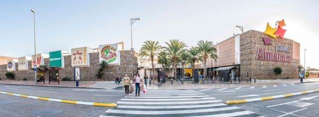 Parque Almenara amplía su oferta comercial con dos nuevas aperturas
