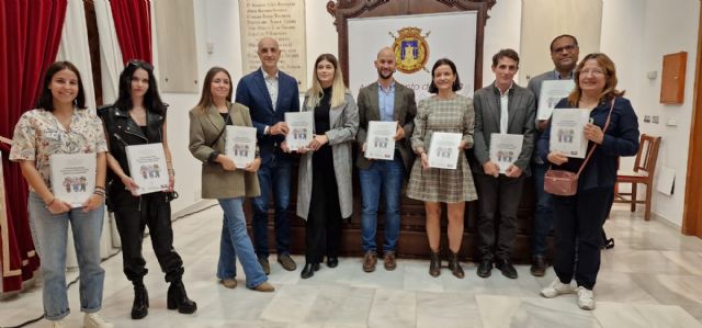 El Ayuntamiento y la Fundación Poncemar colaboran con las facultades de Educación de Murcia y Ciencias Sociosanitarias de Lorca para elaborar la 'Guía de recursos educativos para luchar contra el Edadismo'
