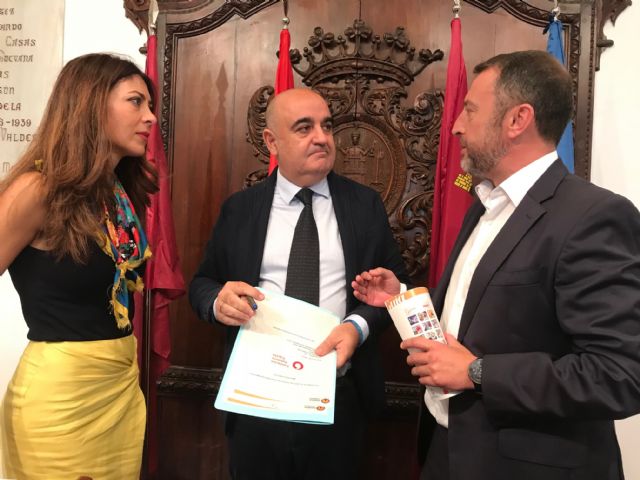 Ayuntamiento de Lorca y Fundación Vodafone formarán a 900 mayores en la utilización de smartphones y tablets para disminuir la brecha digital entre generaciones