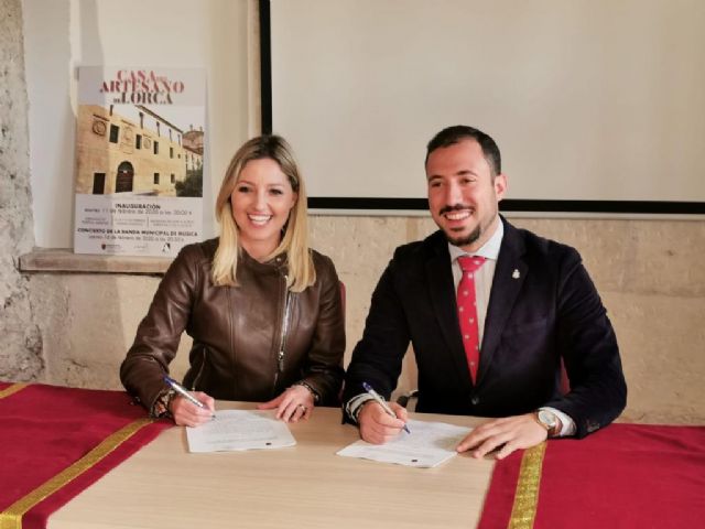 El Ayuntamiento de Lorca firma un convenio con la Comunidad Autónoma para la puesta en marcha de la Casa del Artesano