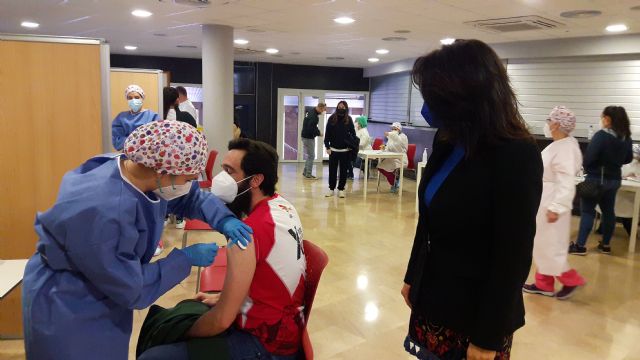 Lorca emprende este fin de semana la vacunación de los profesores de primaria y secundaria