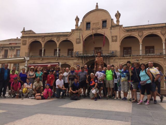 40 salmantinos y almerienses hacen de Lorca el inicio de su peregrinación a Caravaca por el Año Santo Jubilar