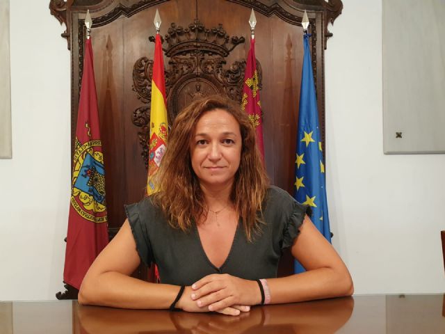 Isabel Casalduero: 'no vamos a abandonar a los vecinos del Camino Viejo del Puerto, como sí hizo el PP'