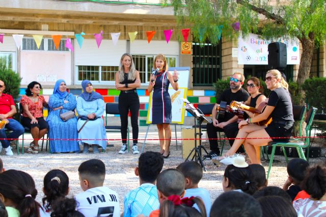 Casi 10.000 escolares de Infantil y Primaria regresaban este lunes a las aulas de Lorca