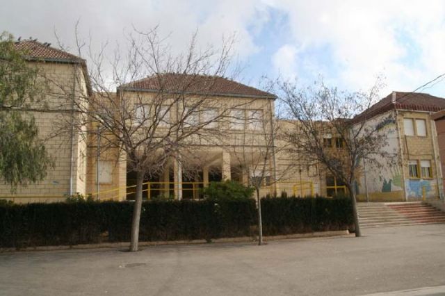 IU-Verdes pide más contundencia para comenzar el plan de retirada de amianto en los colegios públicos de Lorca