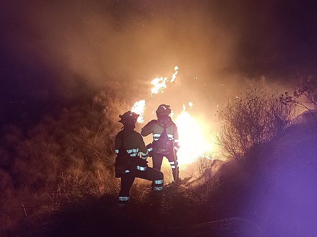 Se da por extinguido el incendio de la Sierra de la Carrasquilla (Lorca)
