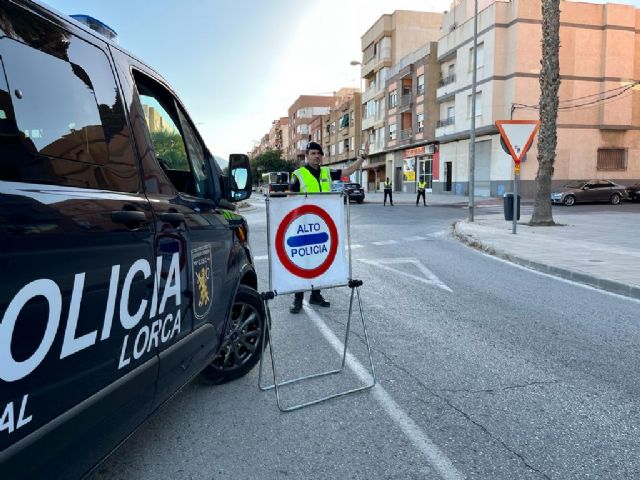 Dos detenidos por robo con fuerza mediante el procedimiento del 'escalo' en una empresa de Lorca