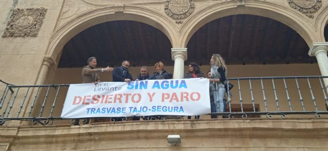 Agricultores de la comarca se ven obligados a cancelar contratos y abandonar sus tierras de cultivo por el cierre del trasvase Tajo-Segura
