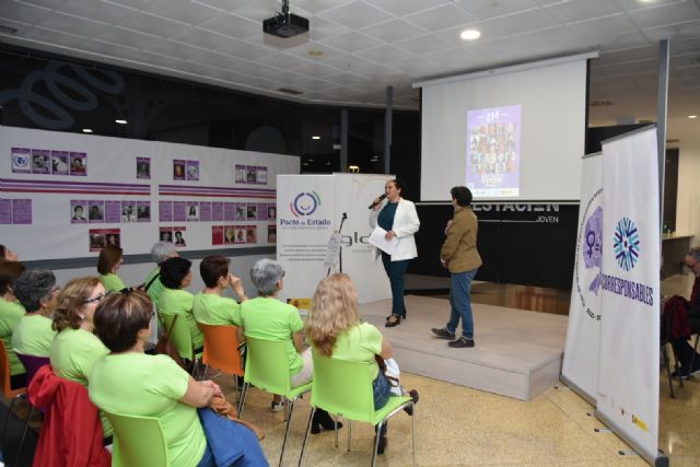 El nuevo Espacio juvenil 'La Estación' acoge la exposición 'Mujeres que dejan huella' organizada por la concejalía de Igualdad
