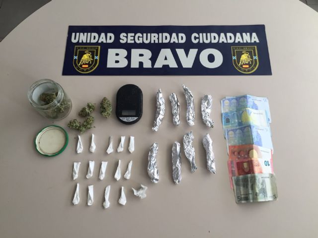La Policía Local interviene diversas cantidades de cocaína, marihuana y dinero