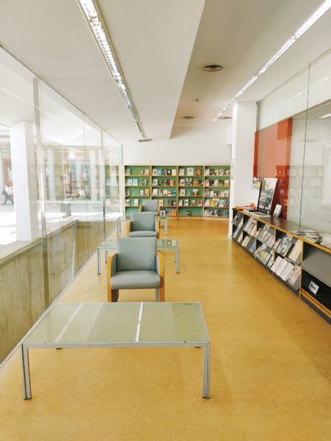 La Biblioteca Municipal 'Pilar Barnés' reabre la segunda planta y su hemeroteca el próximo lunes, 17 de mayo, gracias a la mejora de las circunstancias sanitarias en Lorca
