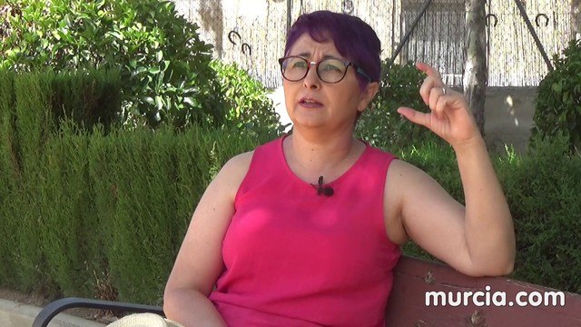 Entrevista a Juana Mari Pérez, afectada de la enfermedad rara 'miastenia gravis'