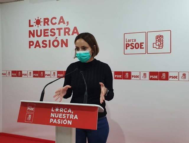 Irene Jódar: 'no haría falta reforzar las líneas de autobús Caravaca-Lorca y Guazamara-Lorca si el Gobierno Regional del PP no las hubiera recortado con la excusa de la pandemia'