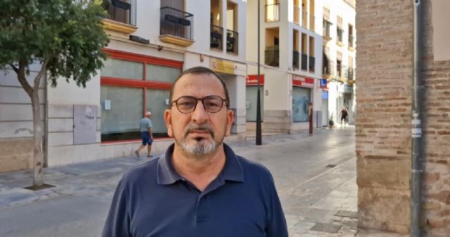 El PSOE alerta de una oleada de robos sufrida en el centro de la ciudad y exige a Fulgencio Gil que reestablezca los servicios mínimos de la Policía y ponga en marcha un dispositivo extraordinario para controlar las viviendas