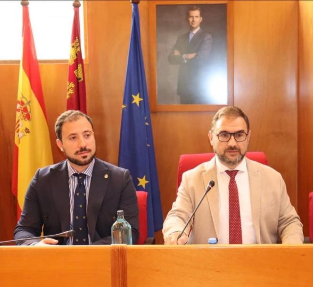 El alcalde socialista de Lorca deja sin salario al portavoz de CS tras cesarlo injustificadamente como vicealcalde
