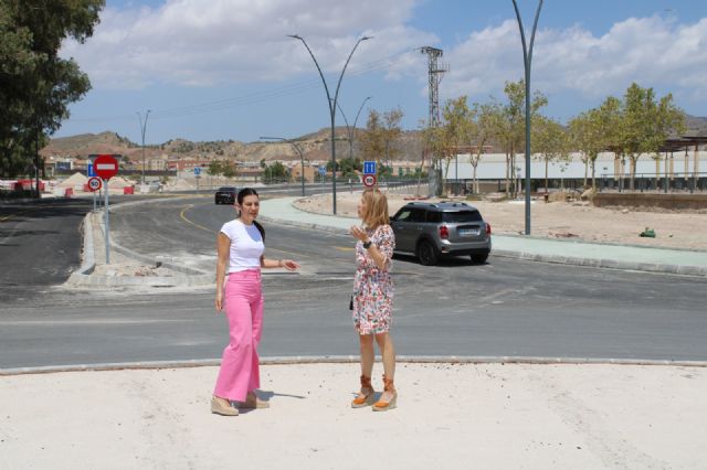 Este lunes se asfaltan varios accesos al Tramo III de la Ronda Central de Evacuación de Lorca