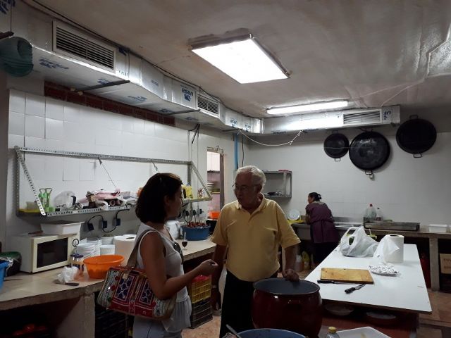 La Concejalía de Sanidad refuerza los controles de los 40 chiringuitos hosteleros instalados en la ciudad con motivo de la Feria para garantizar el cumplimiento de las condiciones higiénico-sanitarias