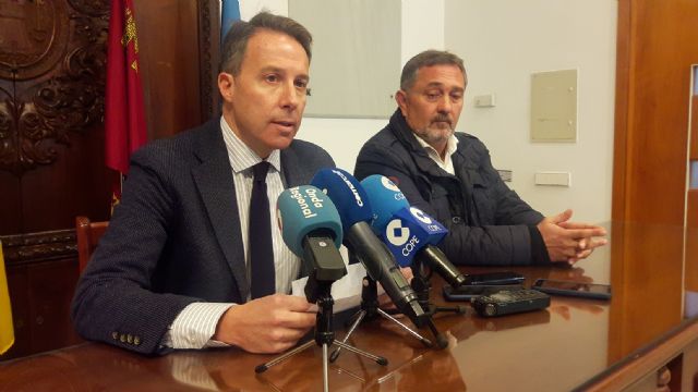 Fulgencio Gil exige al PSOE y a Pedro Sánchez 'menos Falcon y más campo'