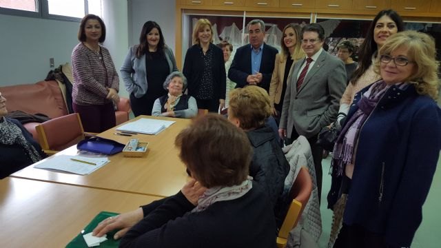 Familia destina más de ocho millones de euros a la atención de 280 personas mayores en Lorca