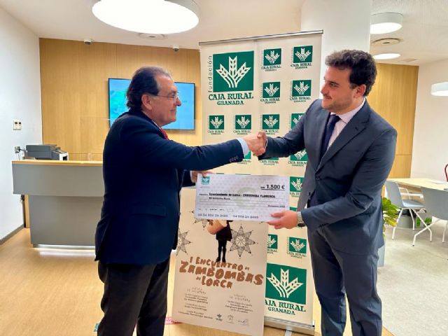 La Fundación Caja Rural de Granada dona 1.500 euros dirigidos a la realización de actividades culturales en Lorca esta Navidad