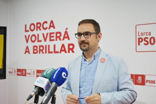 El PSOE propone aprovechar las tres plantas que quedarán vacías en el Centro Comarcal de Salud para albergar oficinas municipales y ahorrar así 100.000 euros al año a las arcas municipales