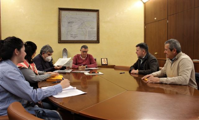 Urrea mantiene una reunión de trabajo con la Comunidad de Regantes de Lorca