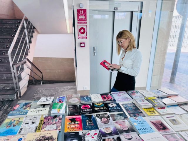 La Red Municipal de Bibliotecas de Lorca amplía sus fondos con más de 1.800 nuevos libros para todas las edades