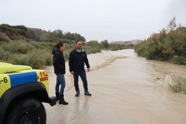 El temporal de lluvia en Lorca no ocasiona incidencias graves y deja en las últimas horas 60 litros por metro cuadrado