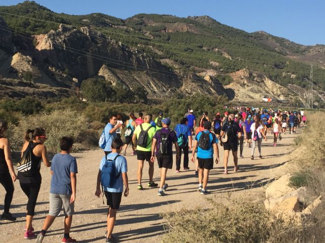 Más de 650 senderista caminan hasta el Cejo de los Enamorados con los Juegos Deportivos del Guadalentín