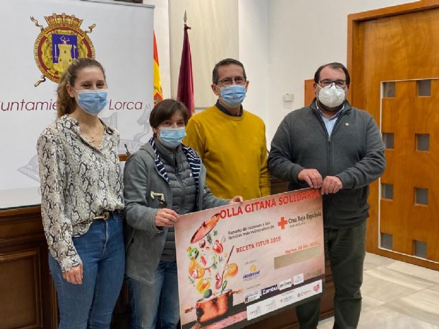 El Ayuntamiento de Lorca colabora en la iniciativa 'Olla Gitana Solidaria' puesta en marcha por Hostelor a beneficio de las familias más necesitadas a las que llegará a través de Cruz Roja