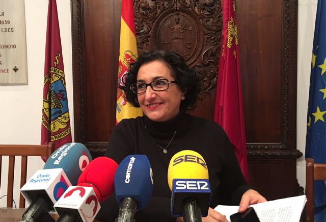 El PSOE muestra su interés por recuperar y poner en valor el mobiliario de la antigua confitería Cuatro Cantones