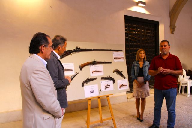 La musealización del Palacio de Guevara entra en su recta final con la restauración de una colección de armas
