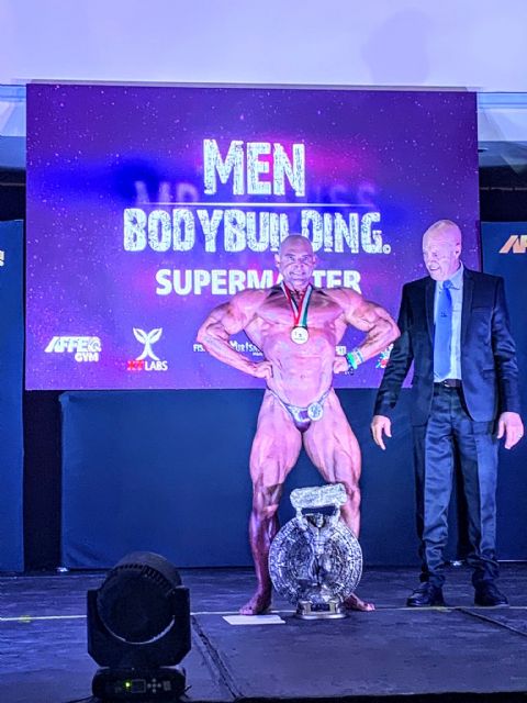 El lorquino Juanmi Sanz se proclama en Acapulco (México) bicampeón de Mister Universo en la categoría Super Master 50