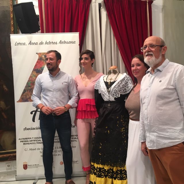 Miss Murcia 2019, Sandra Grohs, lucirá artesanía regional en el Certamen Miss Mundo España que se celebrará del 9 al 18 de agosto en Melilla
