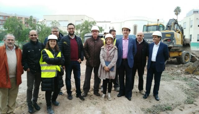 Se inician las obras para la construcción del nuevo pabellón deportivo para los institutos Ibáñez Martín y Francisco Ros Giner de Lorca