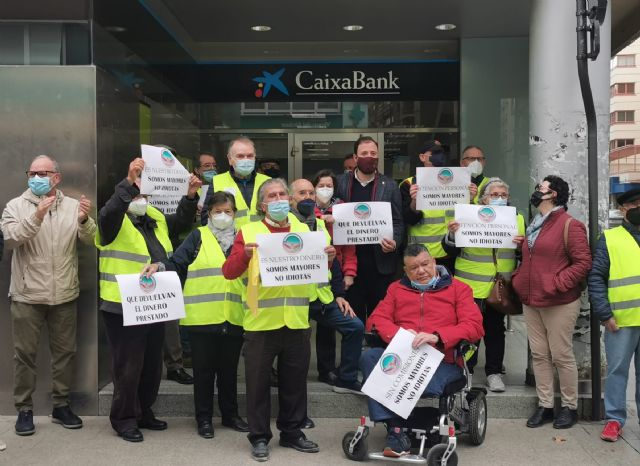 Ciudadanos Lorca pide defender y proteger a las personas mayores y vulnerables y facilitarles las gestiones bancarias y administrativas