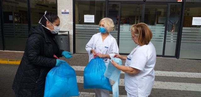 El Ayuntamiento de Lorca pone en marcha una iniciativa solidaria para la realización de material sanitario a través de colectivos, asociaciones de mujeres, particulares y empresas