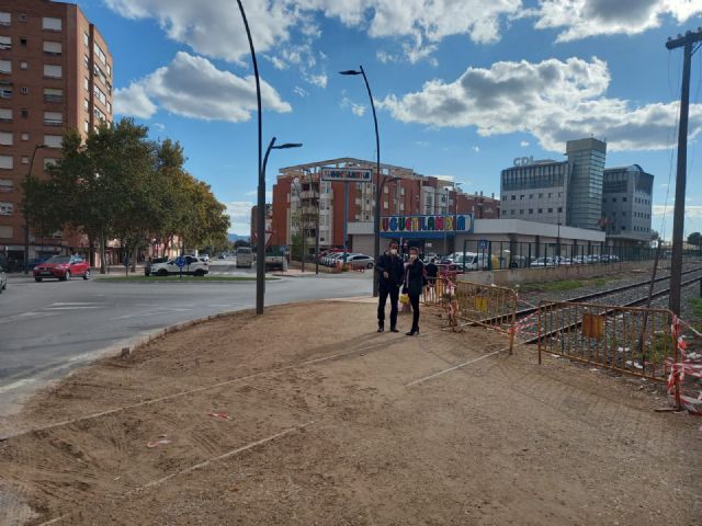 El Ayuntamiento de Lorca inicia las obras de adecuación de la zona del paso a nivel de la Alameda de Cervantes