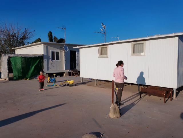 IU-Verdes Lorca exige al Gobierno regional que ceda al Ayuntamiento las 14 viviendas para el realojo de las familias que viven en casas prefabricadas desde 2011