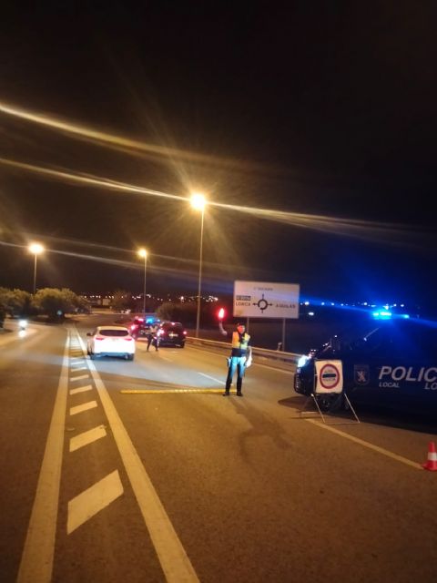 La Policía Local de Lorca detiene a cinco personas por presuntos delitos de lesiones, robo con fuerza y conducir bajo la influencia de bebidas alcohólicas