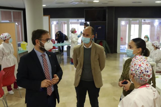 El Complejo Deportivo Felipe VI acogerá mañana una nueva jornada de vacunación masiva frente a la COVID-19