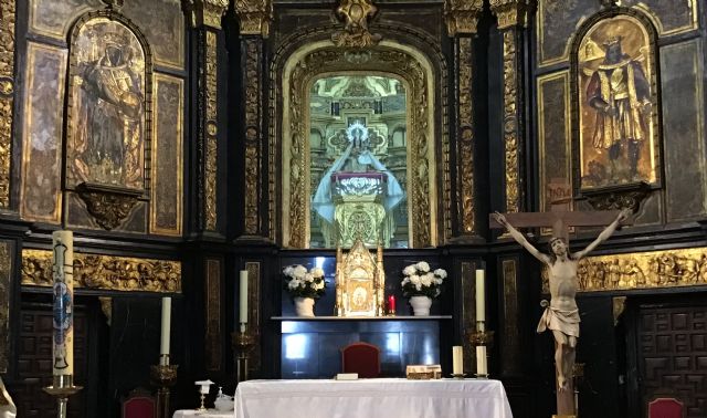 Cáritas Lorca recibe un donativo del jubilar de la Virgen de las Huertas