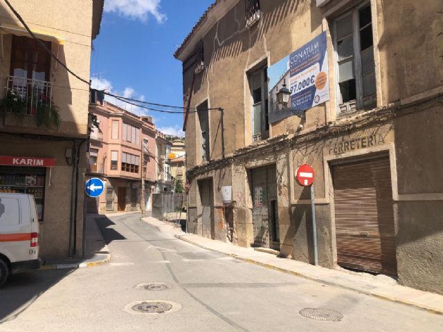 La Policía Local cortará el trafico este domingo, de 8 a 20 horas, en la calle Juan de Toledo, entre Marsilla y Corredera, por el montaje de una grúa