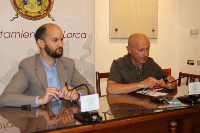 El Ayuntamiento creará nuevas salas de estudio en los barrios de La Viña y San Cristóbal e impulsará el proyecto para la construcción del 'Espacio Joven' de Lorca