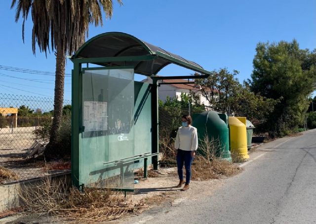 El Ayuntamiento pone en marcha un plan de choque para arreglar las marquesinas de autobús de las pedanías de Lorca