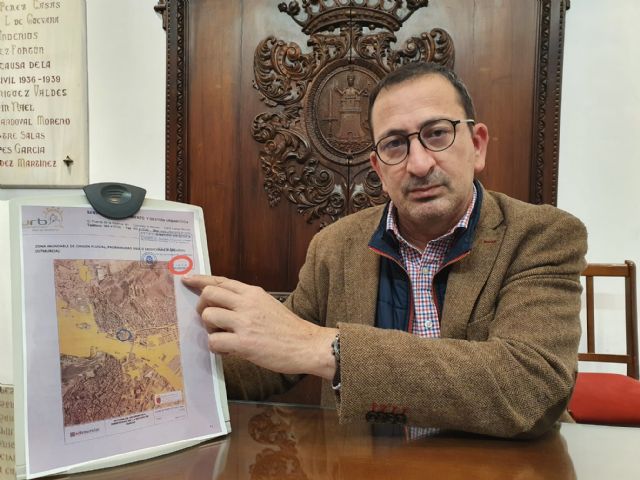 El PSOE exige a Pencho Gil que pida disculpas a los lorquinos por sus graves mentiras y por su torpeza a la hora de interpretar un mapa: 'parece mentira que este señor haya sido Alcalde'