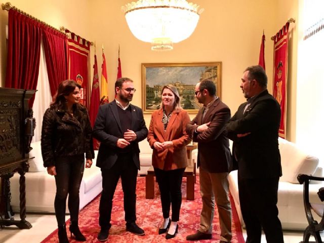 El alcalde de Lorca recibe a la consejera de Agricultura, Ganadería y Pesca del Gobierno canario