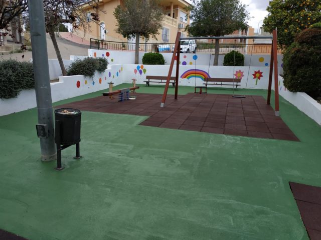 Finalizados los trabajos de mejora y mantenimiento que han permitido la renovación integral del parque infantil de la pedanía de La Parroquia